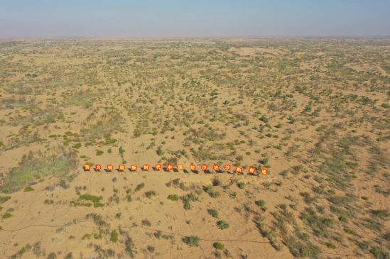 内蒙古磴口县乌兰布和沙漠防沙治沙综合治理示范区 (符超 摄).webp 内蒙古磴口县乌兰布和沙漠防沙治沙综合治理示范区 (符超 摄).webp